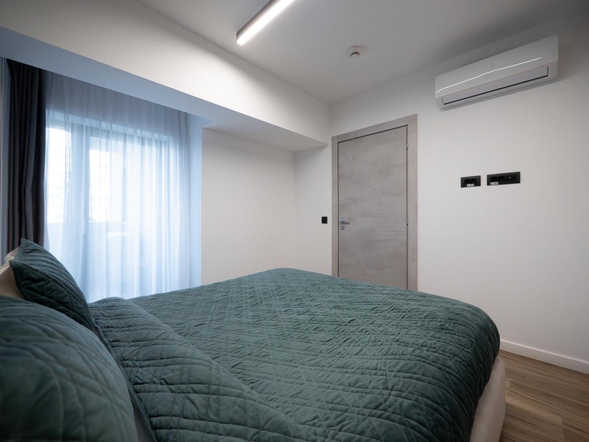 Novos Luxury Suites Bukarest Kültér fotó