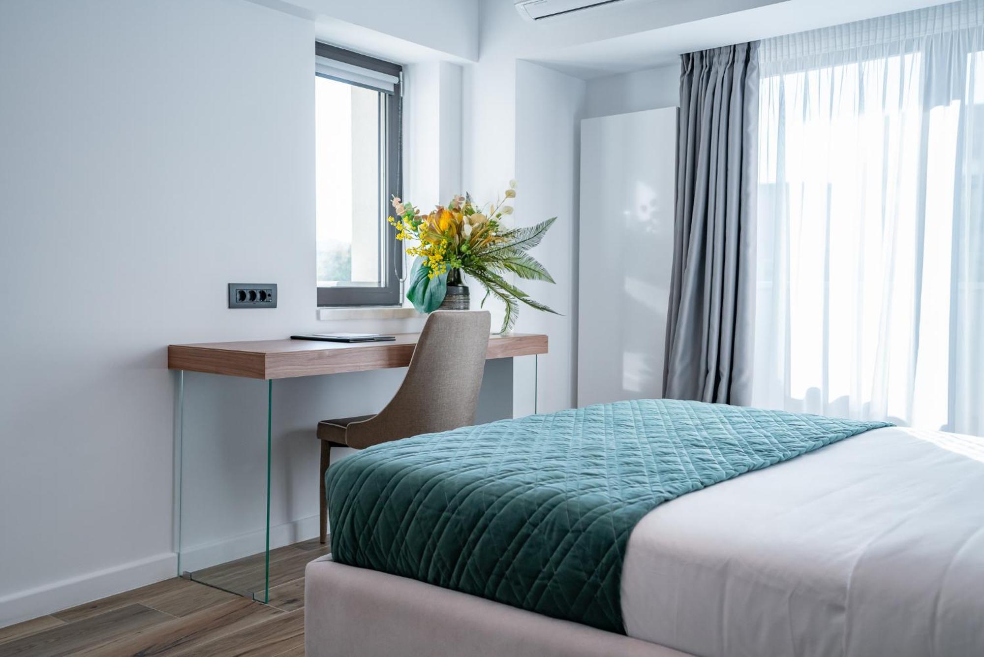 Novos Luxury Suites Bukarest Kültér fotó